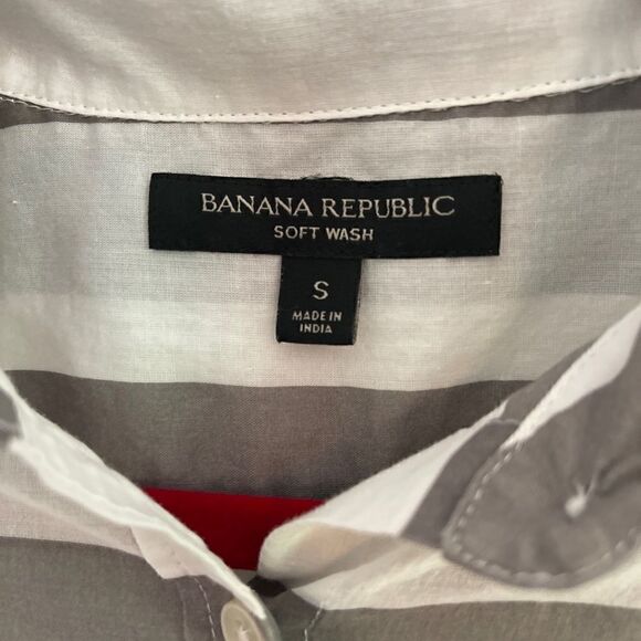 Banana Republic Soft Wash Gray White stripes size Small - Picture 2 of 6
